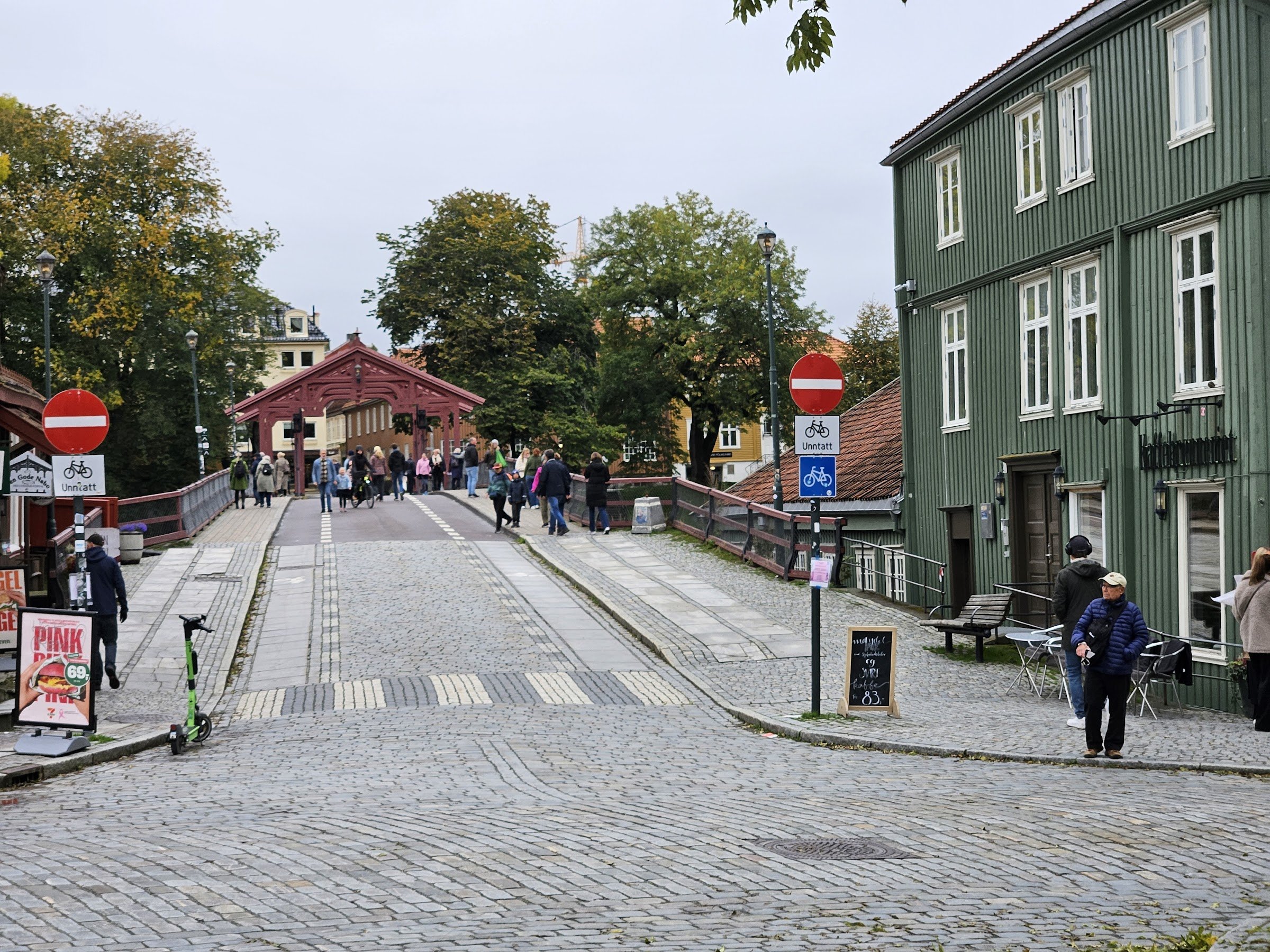 Gamle bybro (Old Town Bridge, Trondheim)